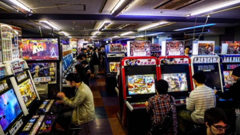 An arcade in Akihabara.